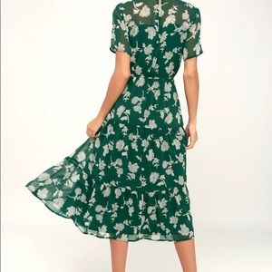 Lulu’s Dark Green Floral Midi Dress
